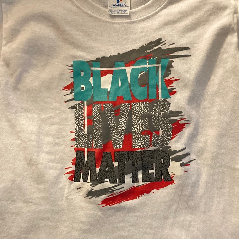Black Lives Matter youth T-shirt medium